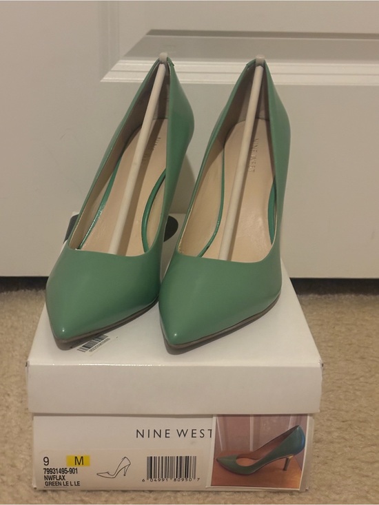 Nine West Shoes - Nine West Green Pointed Toe Pumps